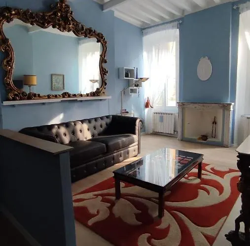 Lo Specchio דירה